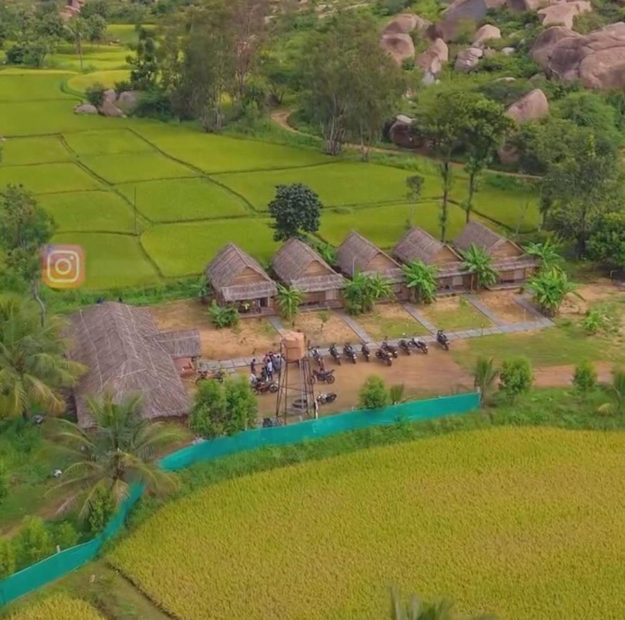 Om Shanti Om Home Stay & Cafe Hampi Eksteriør bilde